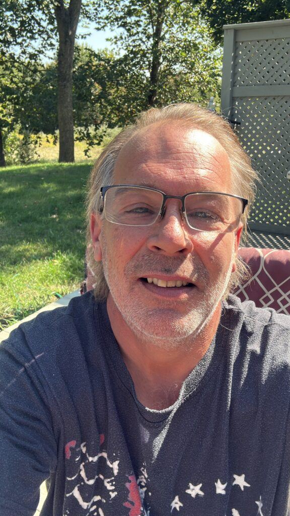 6056860F B435 471F BADB A21489CE53A4 1 576x1024